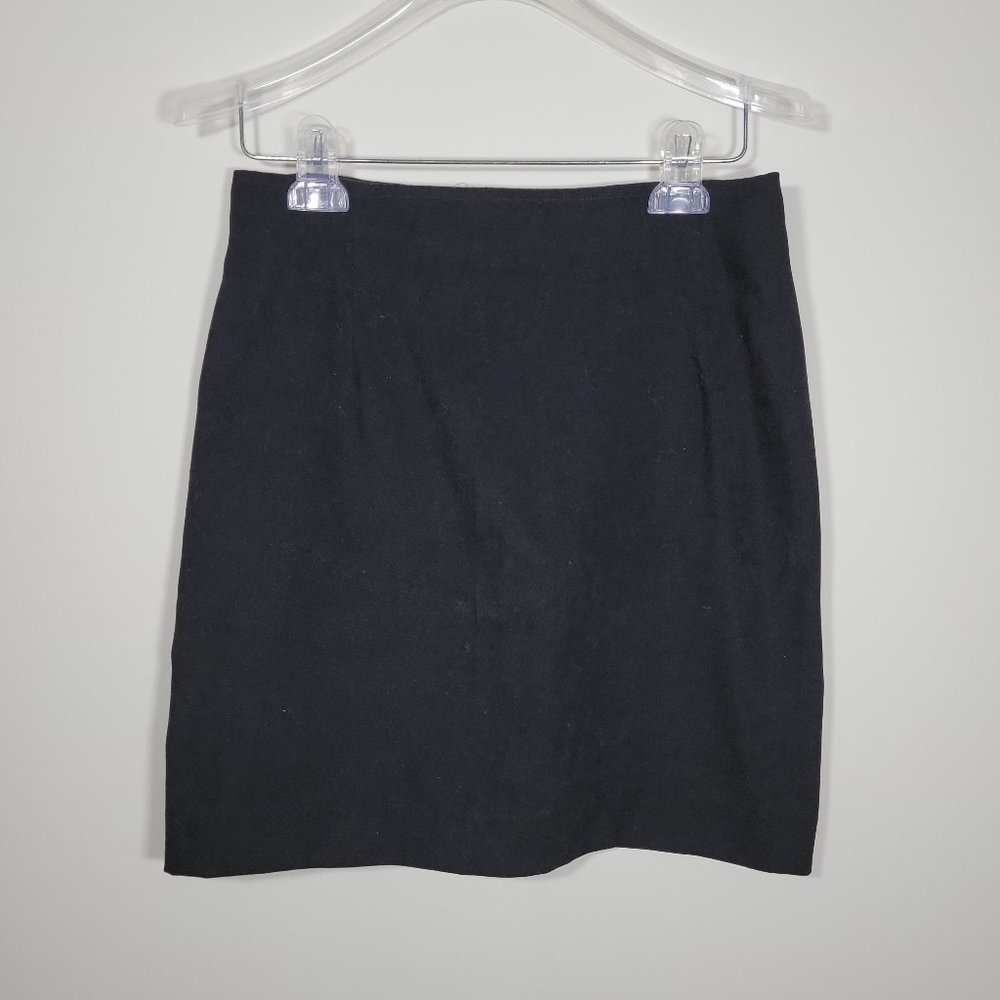 Women's Forever 21 Black Mini Skirt, Size 8